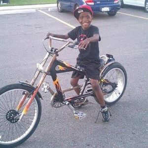 Meet your Posher, Malika